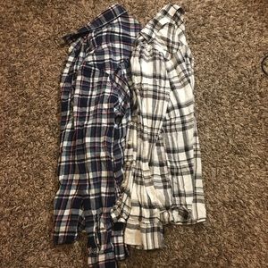 3/$15💜Set of 2 Plaid Flannels